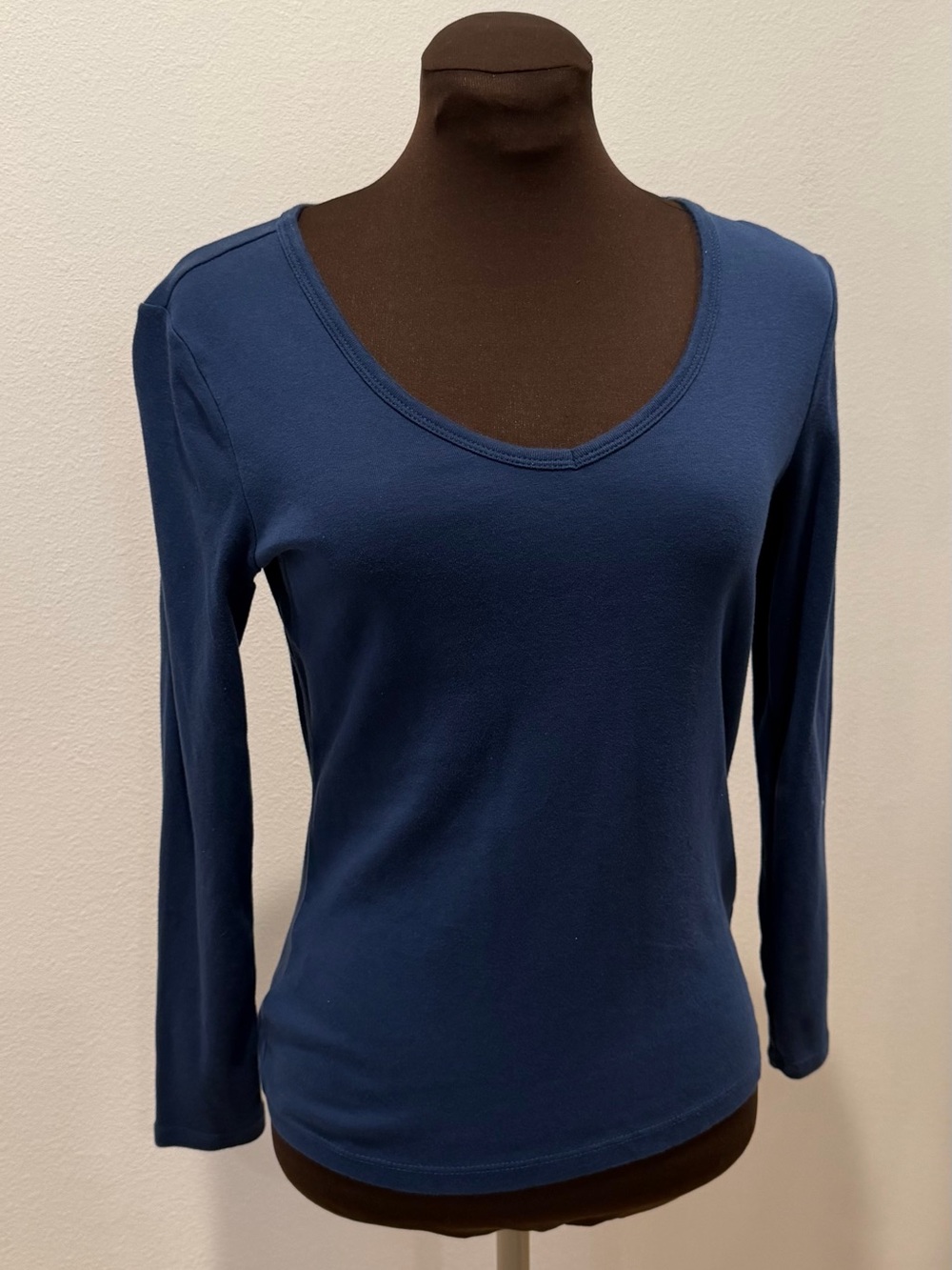 Ann Taylor long sleeve cotton tee, Petite Medium.